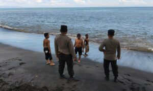 Patroli KRYD dan Cooling System Polsek Gerung Jaga Kondusivitas Wilayah di Lombok Barat
