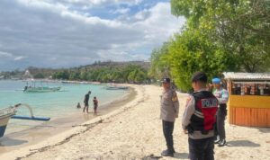 Upaya Polsek Sekotong Ciptakan Wisata Aman di Pantai Elak-Elak Lombok Barat