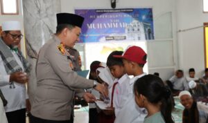 Kapolres Lombok Barat Tekankan Keteladanan Rasulullah pada Maulid Nabi di Masjid Baiturrahman