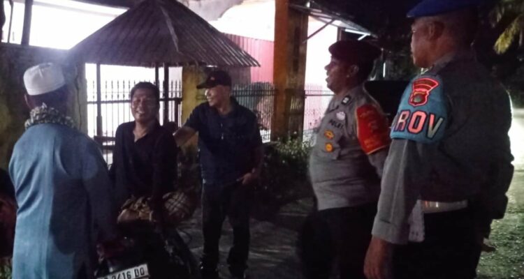 WhatsApp Image 2025-11-09 at 05.32.06 Polsek Lembar Hadir di Tengah Warga, Pastikan Lingkungan Aman dari 3C