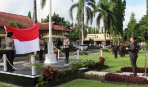 Upacara Hari Ibu ke-97 di Mako Polres Lombok Barat